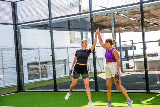Yes! Mooi punt. singlereis padel