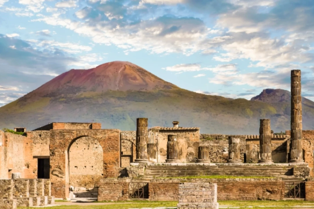 Afbeelding voor En het onder de as bedolven Pompeii.