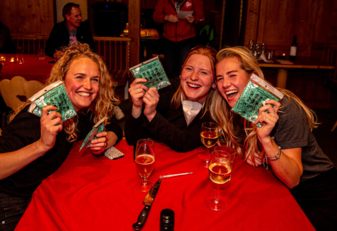 Afbeelding voor Naast het skiën organiseren we ook de beroemde VillaVibes pubquiz