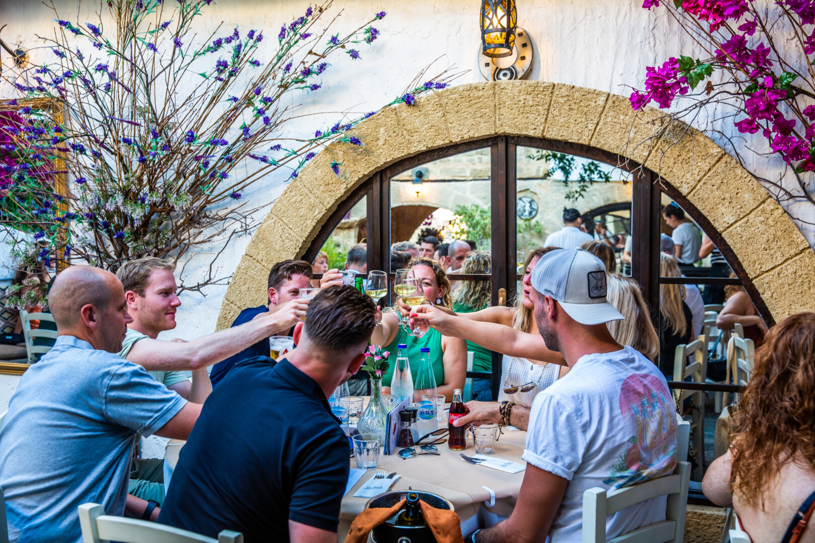 Afbeelding voorProost! Op een mooie vakantie