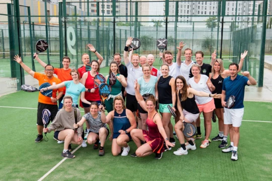 Tijdens onze Padel reizen ben je gegarandeerd met een leuke groep mensen. padelreizen