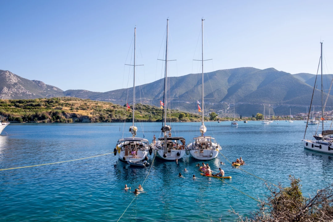 Afbeelding voor Samen ankeren, samen zwemmen, samen genieten.