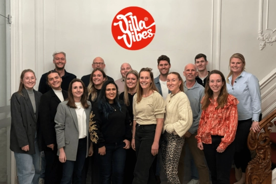 VillaVibes singlereizen team collega's